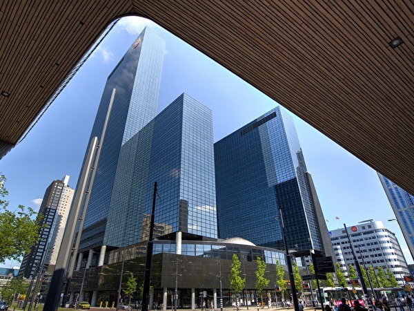 Rotterdam Central Station - Financial District