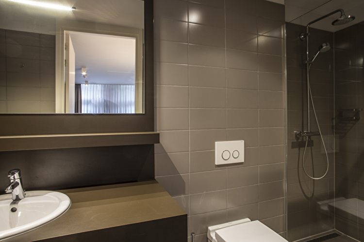 Balcony Apartment - Bathroom