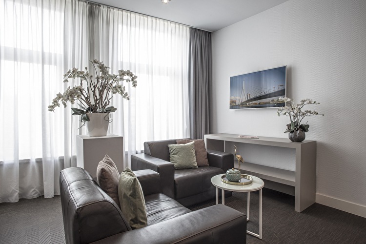 Canal View Apartment - Living Area