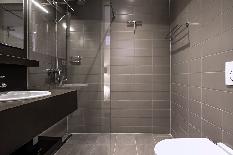 Canal View Suite - Bathroom