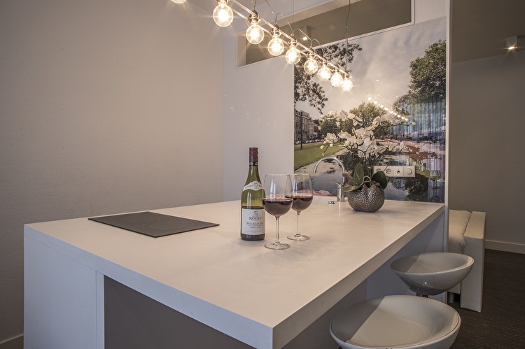 Canal View Suite - Kitchen