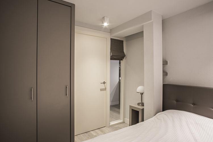 Family Garden Apartment - Bedroom