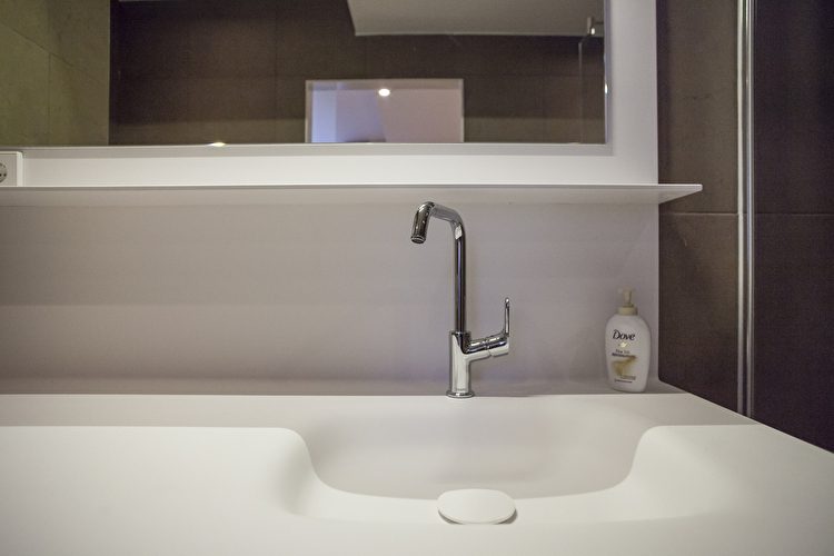 Terrace Apartment - Bathroom Detail