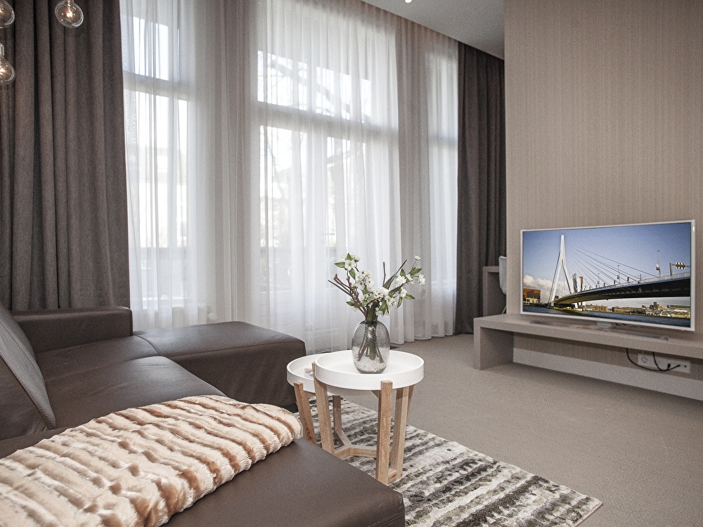 Family Balcony Apartment - Lounge Area